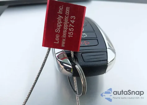 2017 Lincoln Continental Reserve z USA, uszkodzony, nr VIN 1LN6L9RP7H5627018